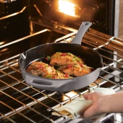 Rachael Ray Premium RUST-RESISTANT Cast Iron Skillet 10" Gray